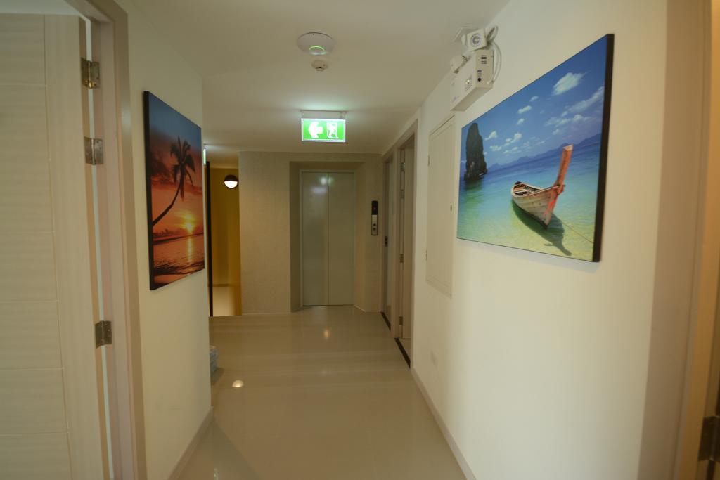 The Patong Center Hotel Phuket Exterior photo